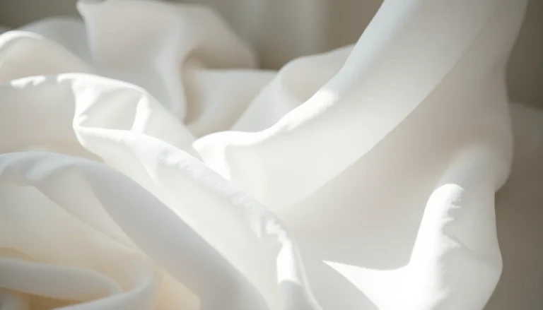 Ethylene dodecanedioate (CAS 54982-83-1) — Musky Base Note Fragrance Ingredient