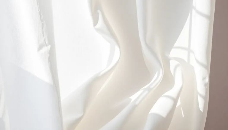 Oxacyclohexadec-12-en-2-one, (12E)- (CAS 111879-80-2) — Musky Base Note Fragrance Ingredient