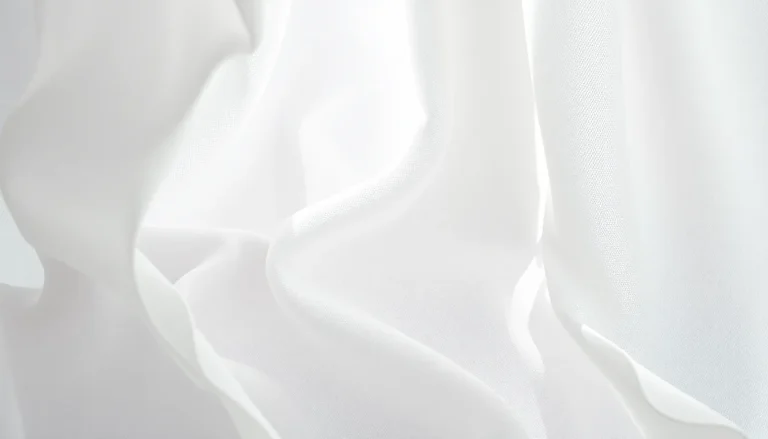 Oxacyclohexadec-13-en-2-one, (13Z)- (CAS 111879-81-3) — Musky Base Note Fragrance Ingredient